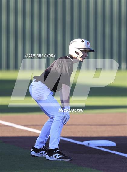 Thumbnail 2 in Grand Saline vs Edgewood photogallery.