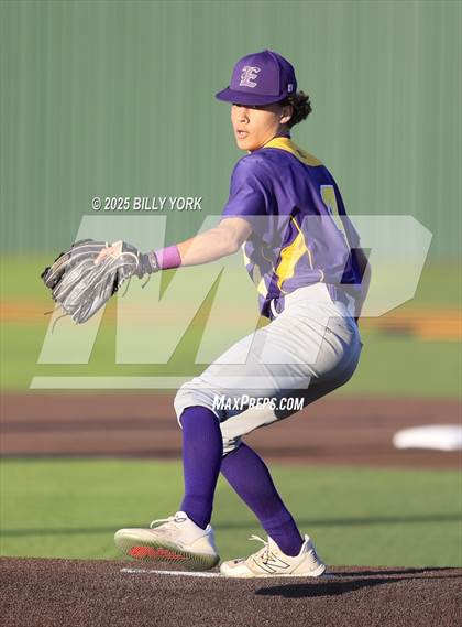 Thumbnail 1 in Grand Saline vs Edgewood photogallery.