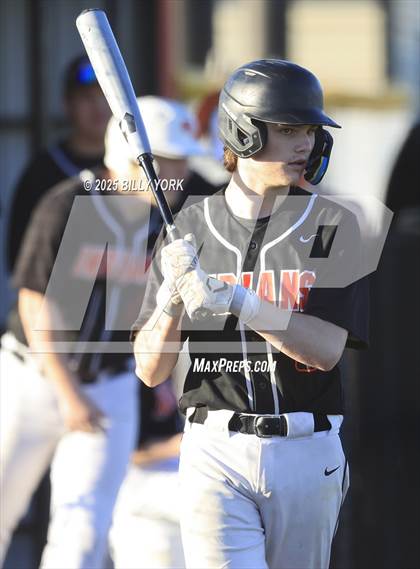 Thumbnail 2 in Grand Saline vs Edgewood photogallery.