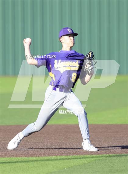 Thumbnail 2 in Grand Saline vs Edgewood photogallery.