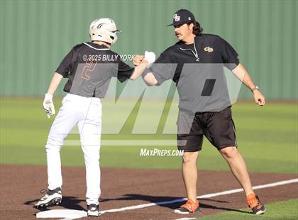 Thumbnail 1 in Grand Saline vs Edgewood photogallery.