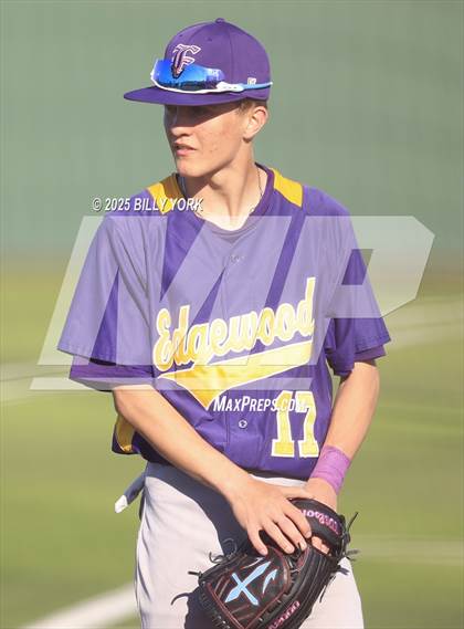 Thumbnail 3 in Grand Saline vs Edgewood photogallery.