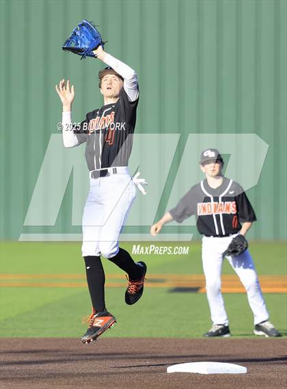 Thumbnail 3 in Grand Saline vs Edgewood photogallery.