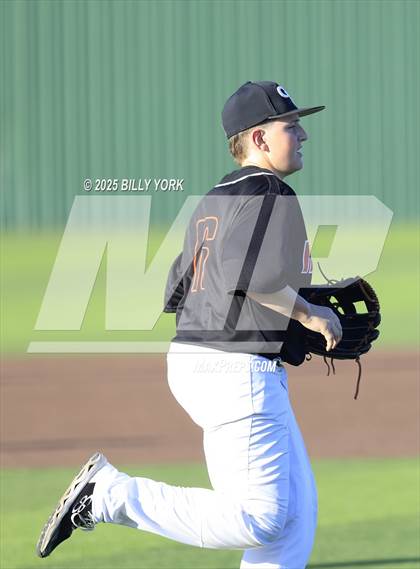 Thumbnail 1 in Grand Saline vs Edgewood photogallery.