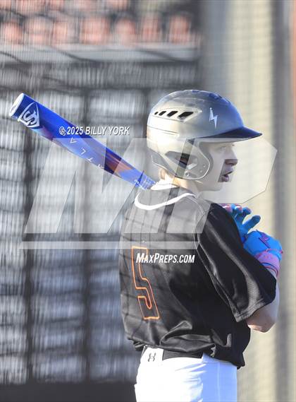 Thumbnail 3 in Grand Saline vs Edgewood photogallery.