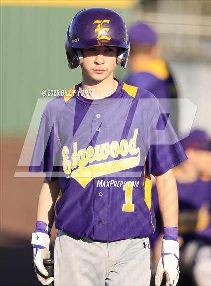 Thumbnail 3 in Grand Saline vs Edgewood photogallery.