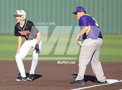 Thumbnail 2 in Grand Saline vs Edgewood photogallery.