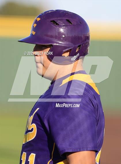 Thumbnail 1 in Grand Saline vs Edgewood photogallery.