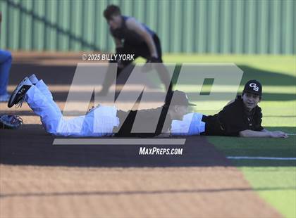 Thumbnail 3 in Grand Saline vs Edgewood photogallery.