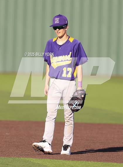 Thumbnail 1 in Grand Saline vs Edgewood photogallery.