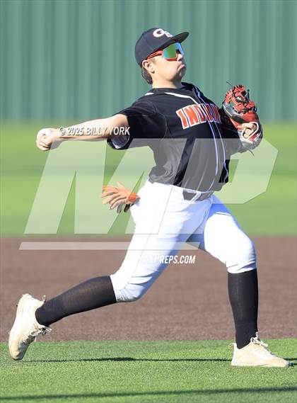 Thumbnail 2 in Grand Saline vs Edgewood photogallery.