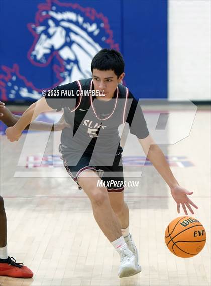 Thumbnail 1 in Sierra Linda vs Marcos de Niza (PHX Coyote Classic) photogallery.