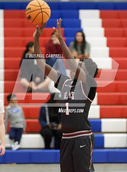 Thumbnail 3 in Sierra Linda vs Marcos de Niza (PHX Coyote Classic) photogallery.