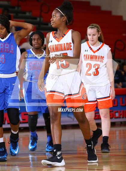 Thumbnail 2 in Chaminade vs. Serra (Battle of the Beach) photogallery.