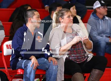 Thumbnail 2 in Chaminade vs. Serra (Battle of the Beach) photogallery.