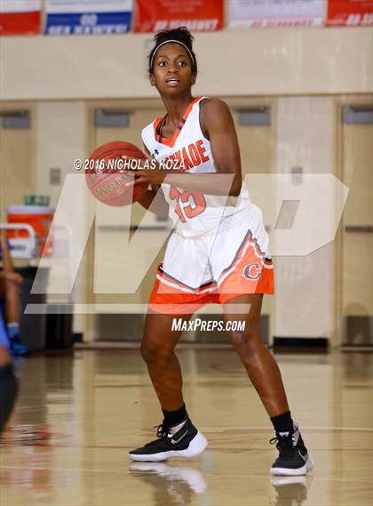 Thumbnail 2 in Chaminade vs. Serra (Battle of the Beach) photogallery.