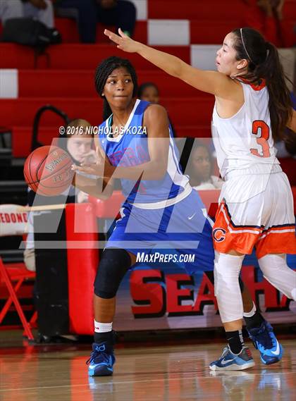 Thumbnail 1 in Chaminade vs. Serra (Battle of the Beach) photogallery.