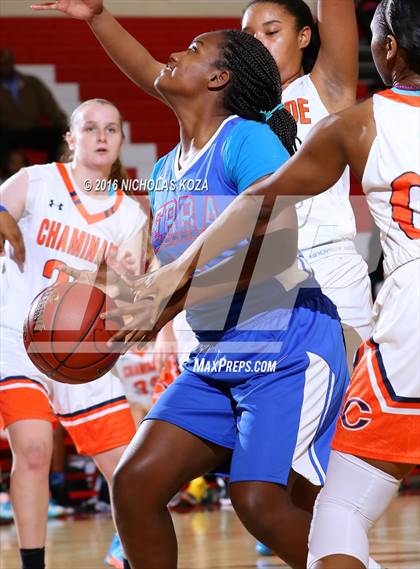 Thumbnail 2 in Chaminade vs. Serra (Battle of the Beach) photogallery.