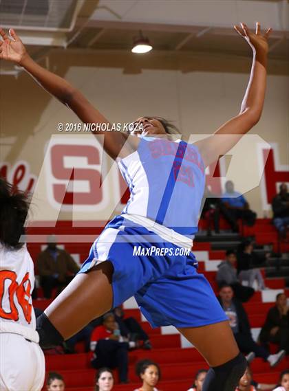 Thumbnail 1 in Chaminade vs. Serra (Battle of the Beach) photogallery.