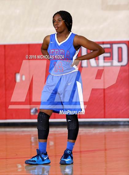 Thumbnail 1 in Chaminade vs. Serra (Battle of the Beach) photogallery.