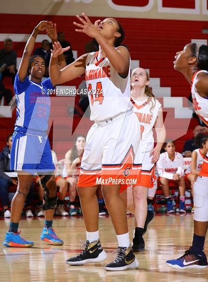 Thumbnail 2 in Chaminade vs. Serra (Battle of the Beach) photogallery.