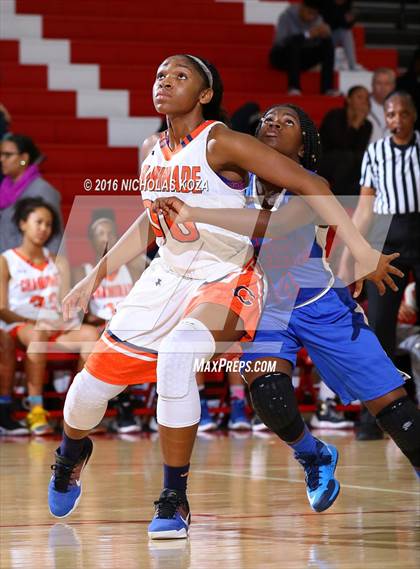 Thumbnail 1 in Chaminade vs. Serra (Battle of the Beach) photogallery.