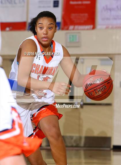 Thumbnail 3 in Chaminade vs. Serra (Battle of the Beach) photogallery.