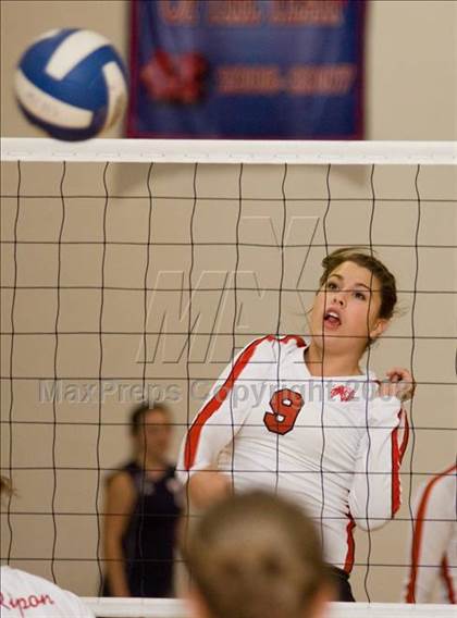 Thumbnail 2 in Ripon @ Modesto Christian photogallery.