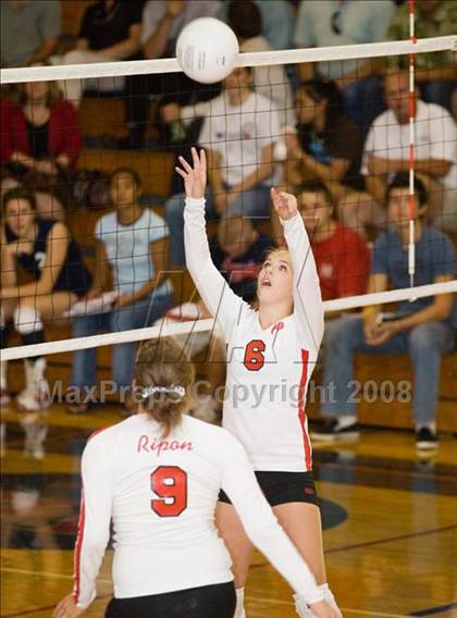 Thumbnail 1 in Ripon @ Modesto Christian photogallery.