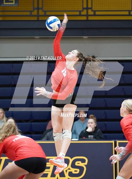Thumbnail 3 in North Branch vs. Frankenmuth (MHSAA D2 Quarterfinal) photogallery.