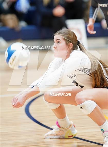 Thumbnail 3 in North Branch vs. Frankenmuth (MHSAA D2 Quarterfinal) photogallery.