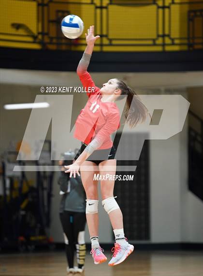 Thumbnail 1 in North Branch vs. Frankenmuth (MHSAA D2 Quarterfinal) photogallery.