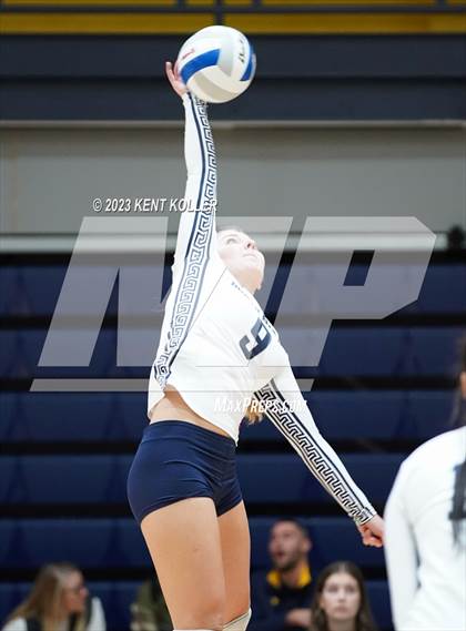 Thumbnail 3 in North Branch vs. Frankenmuth (MHSAA D2 Quarterfinal) photogallery.