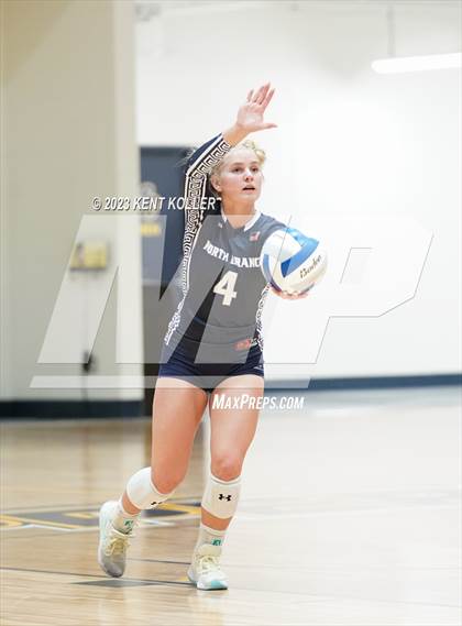 Thumbnail 1 in North Branch vs. Frankenmuth (MHSAA D2 Quarterfinal) photogallery.