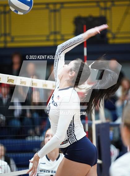 Thumbnail 3 in North Branch vs. Frankenmuth (MHSAA D2 Quarterfinal) photogallery.