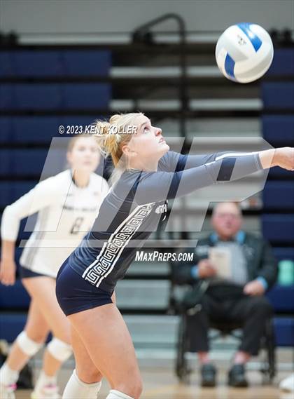 Thumbnail 3 in North Branch vs. Frankenmuth (MHSAA D2 Quarterfinal) photogallery.
