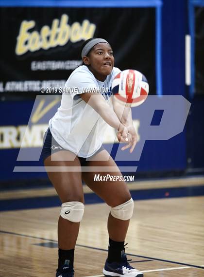Thumbnail 1 in Palisades vs  Eagle Rock (CIF LACS Open Division Final) photogallery.