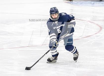 Thumbnail 2 in Millbrook School vs. Groton School (Watkins invitational) photogallery.