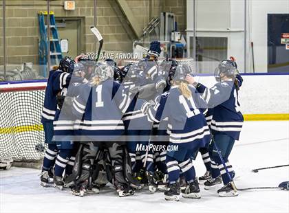 Thumbnail 2 in Millbrook School vs. Groton School (Watkins invitational) photogallery.