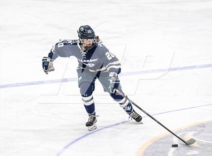 Thumbnail 3 in Millbrook School vs. Groton School (Watkins invitational) photogallery.