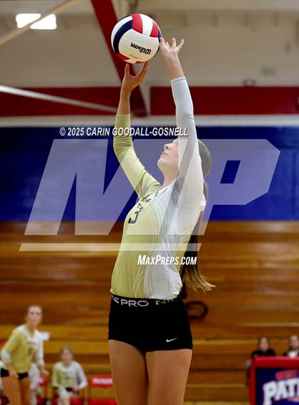 Thumbnail 2 in JV: Croatan @ West Carteret photogallery.