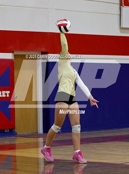 Thumbnail 1 in JV: Croatan @ West Carteret photogallery.