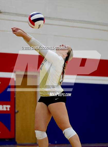 Thumbnail 1 in JV: Croatan @ West Carteret photogallery.