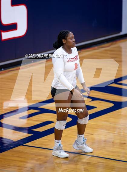 Thumbnail 2 in Lewisburg vs. Madison Central (MHSSAA 7A  Round 2) photogallery.