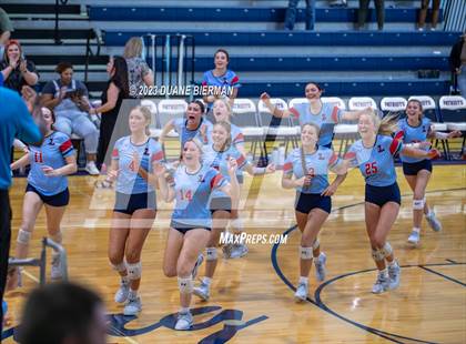 Thumbnail 1 in Lewisburg vs. Madison Central (MHSSAA 7A  Round 2) photogallery.