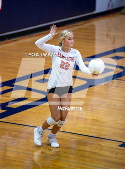 Thumbnail 3 in Lewisburg vs. Madison Central (MHSSAA 7A  Round 2) photogallery.