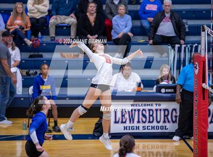 Thumbnail 1 in Lewisburg vs. Madison Central (MHSSAA 7A  Round 2) photogallery.