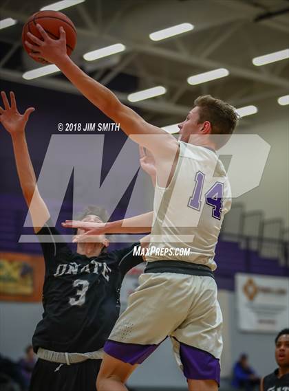 Thumbnail 2 in Onate @ Manzano photogallery.
