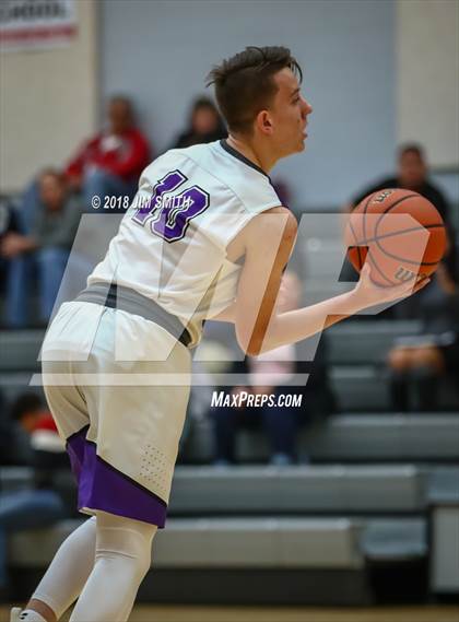 Thumbnail 3 in Onate @ Manzano photogallery.
