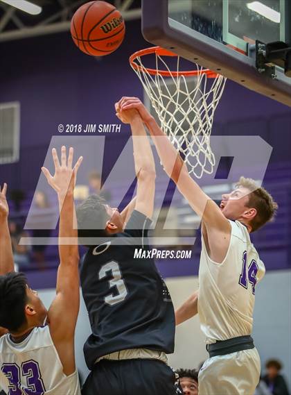 Thumbnail 2 in Onate @ Manzano photogallery.